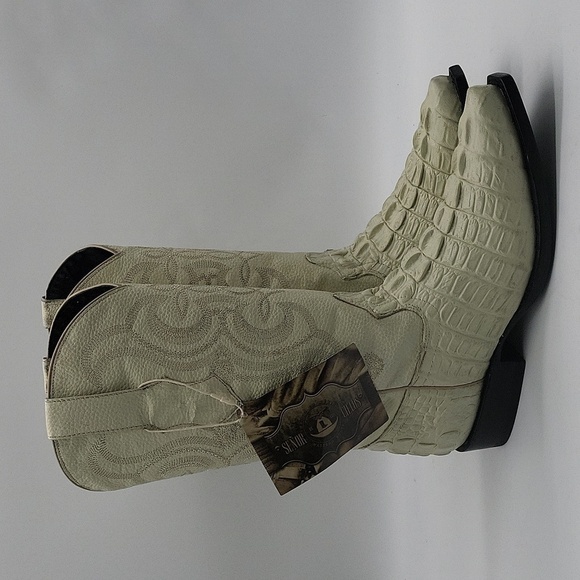 1823- SEÑOR DE LOS CIELOS Women's  Western Boots Caiman Leather Size 8 NWT - Picture 1 of 10